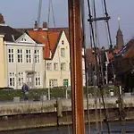 Appartement Am Hafen 13 *